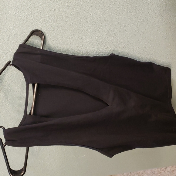 Fabletics workout tank top size XS in black - Picture 2 of 2